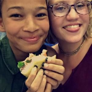 Meet your Posher, Aliya